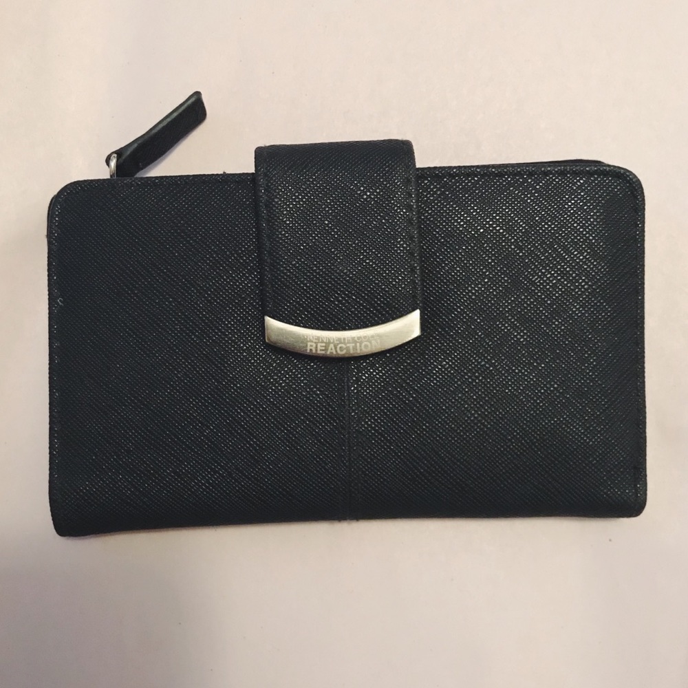 Kenneth Cole reaction wallet